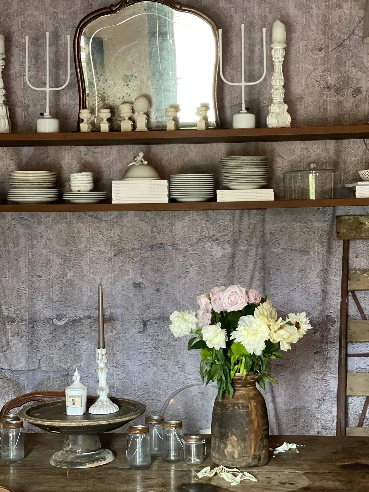 Table setting - interior details at Finca Legado